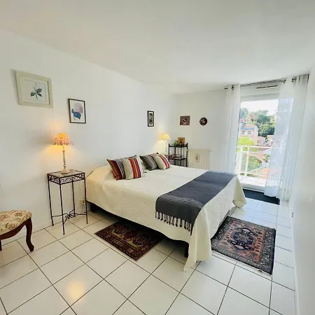 - 3 Pieces Avec Terrasses Et Parking A 300m De La - Fr-1-433-53 Arcachon